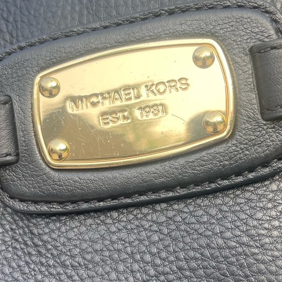 Michael Kors MYSTERY BOX BAGS WALLETS AND CHARM Listing for a Live Show or offer - Picture 5 of 8